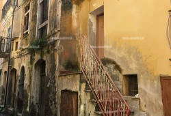 Il patrimonio di "case dormienti" è un tesoro fermo anche nel Sud, in Calabria è boom di abitazioni “non dichiarate” case-dormienti-foto-archivio_f0b24.jpg