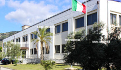Lamezia, come sprecare soldi pubblici convocando una Commissione per istituire la Giornata mondiale del "Risu d'azata" comune-lamezia-bianco-2017_51619_275da_c8423_a0b51_43571_febfa_f67bc_23056.jpg