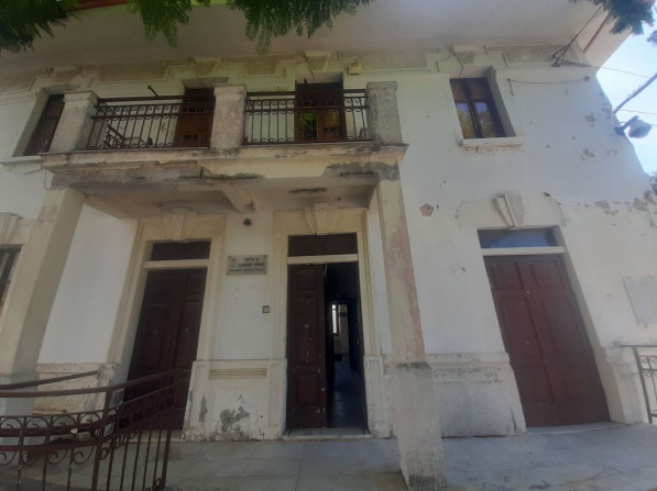 Lamezia, pubblicato il bando per i lavori di recupero dell’ex palazzo comunale di Sant'Eufemia - Reazioni delg4411_3845d_432aa.jpg