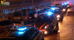 Corruzione negli appalti pubblici, perquisizioni anche negli uffici della provincia e del comune di Crotone: 20 indagati gdf-2026-03-31-alle-07.42.54_85820.jpg