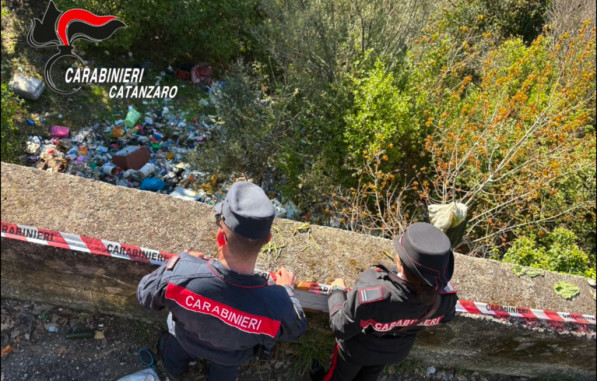 Lamezia, sequestrata discarica abusiva in via del Soccorso: indagini - Video image0_e32c2.jpg