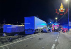 Incidente frontale tra auto e camion sulla statale 18 a Falerna, muore poliziotto 53enne incidente-2026-02-21-alle-10.45.42_241ec.jpg
