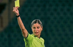 Lamezia, l’arbitro internazionale Martina Molinaro inserita nella categoria First Class Uefa martina-2025-12-14-alle-09.33.15_beadf.jpg