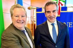 Occhiuto incontra ambasciatore Hammer: "I medici cubani sono necessari in Calabria" occhiuto-17.08.36_42847.jpg