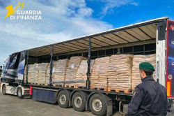 Sequestrate in Calabria oltre 250 tonnellate di pellet non sicuro di origine turca pellet-2026-03-07-alle-09.41.49_80074.jpg