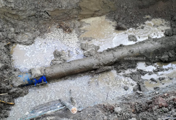 Nuovi disagi idrici a Lamezia, perdita in contrada Maruca: senz'acqua Sant'Eufemia e Marinella perdita_rottura-acqua-sambuco-lamezia-2020_09887_27184_426aa_93a78_8d82b_8f892_247cb_8f958_8a43e.jpg