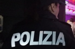 Movida, controlli interforze in una discoteca del lametino: sanzioni polizia-disc_2518a.jpg