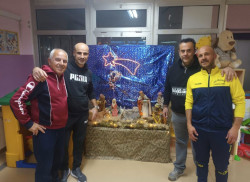 Lamezia, presepe nel reparto di pediatria allestito dal gruppo presepe Chiesa San Giuseppe Artigiano presepe-peditria-2025-12-13-ore-10.19.56_854ea491_e42cc.jpg