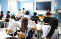 Lamezia, concluse le iscrizioni per l'anno scolastico 2026/27: prima scelta i Licei, seguiti da Istituti Tecnici e Professionali primo-giorno-scuola-studenti-classe6a0c662_68358_8734e_93abb.jpg