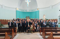 Terzo raduno Interregionale della Polizia Penitenziaria a Falerna: "Un omaggio alla memoria e alla solidarietà" raduno-chiesa_d0948.jpg