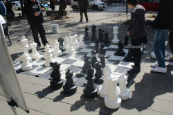 Lamezia, scacchiera gigante in piazza Mazzini e tornei nazionali: la città ospita il Campionato Italiano a Squadre scacchi_78f39.jpg