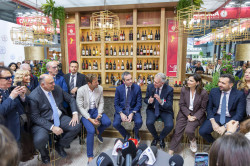 La Calabria al Vinitaly tra vini, storia e modernità v1_e200c.jpg