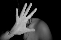 Centri antiviolenza in Calabria, Cadic: "Bene aumento degli aiuti ma servono più fondi" violenza-di-genere_82151_87a33_c2ff8_fb7e9_8d6c2_b0309_d6ed3_ac4b0_2c263.jpg